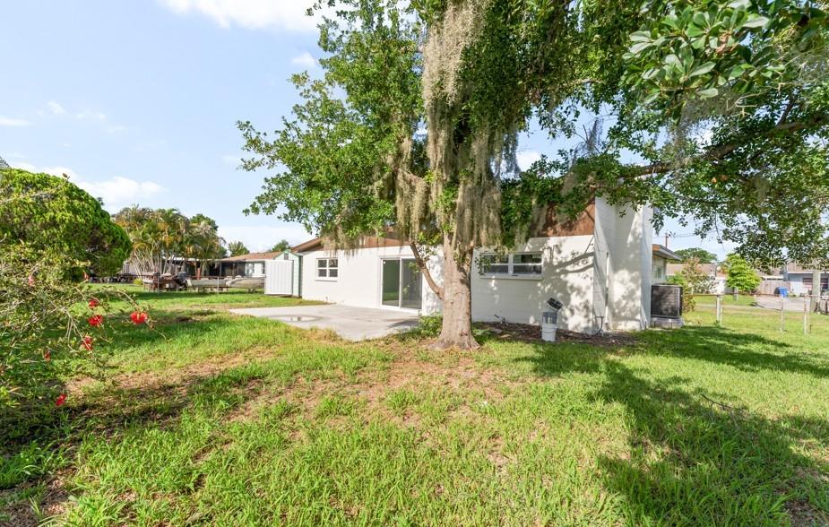 6221 FLORIDA CIR E, APOLLO BEACH, FL, 33572