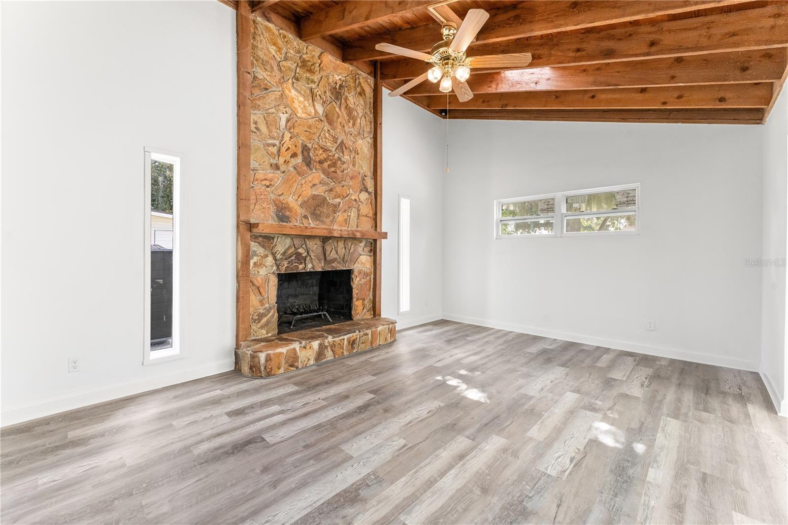 6221 FLORIDA CIR E, APOLLO BEACH, FL, 33572