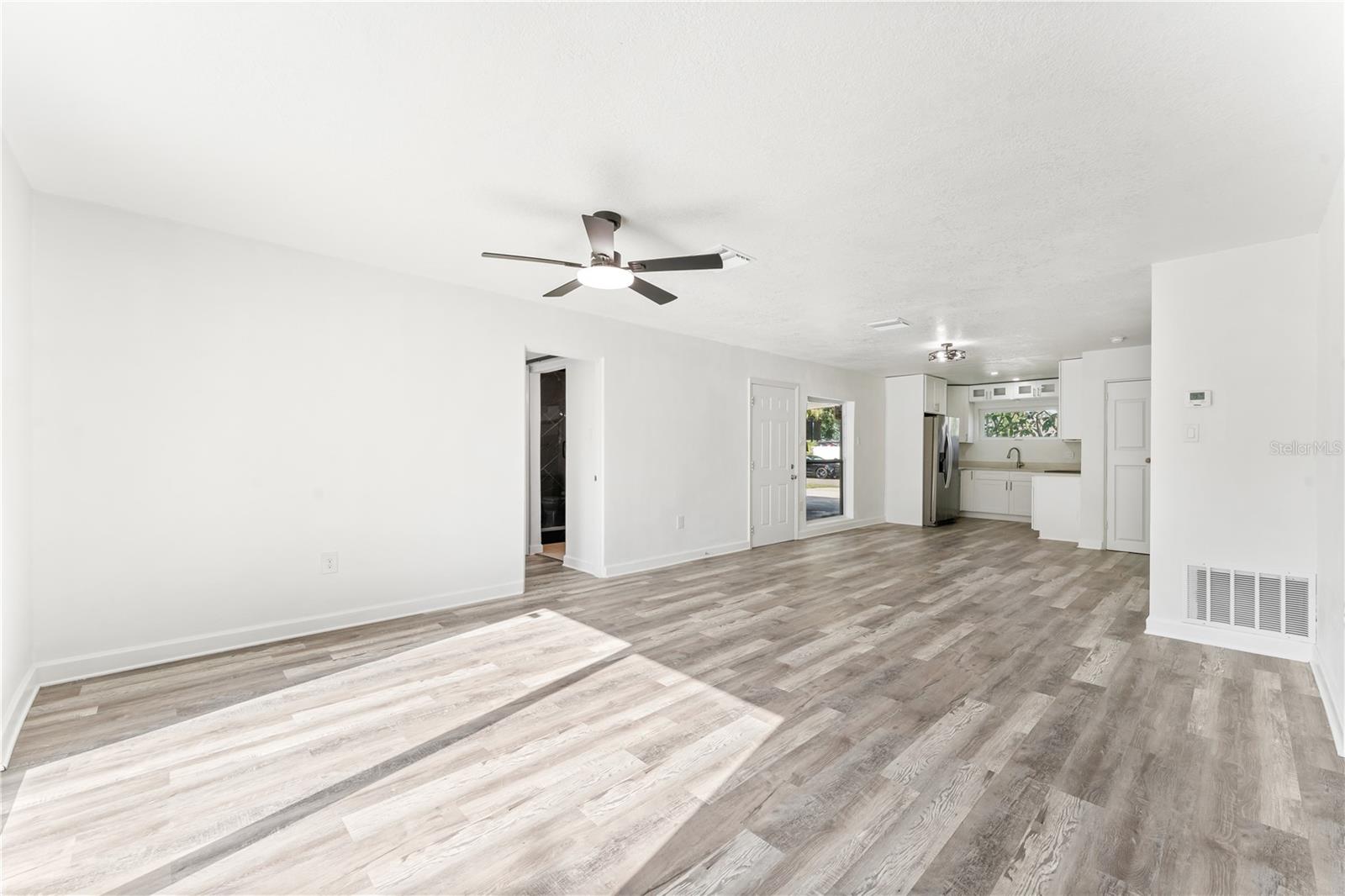 6221 FLORIDA CIR E, APOLLO BEACH, FL, 33572