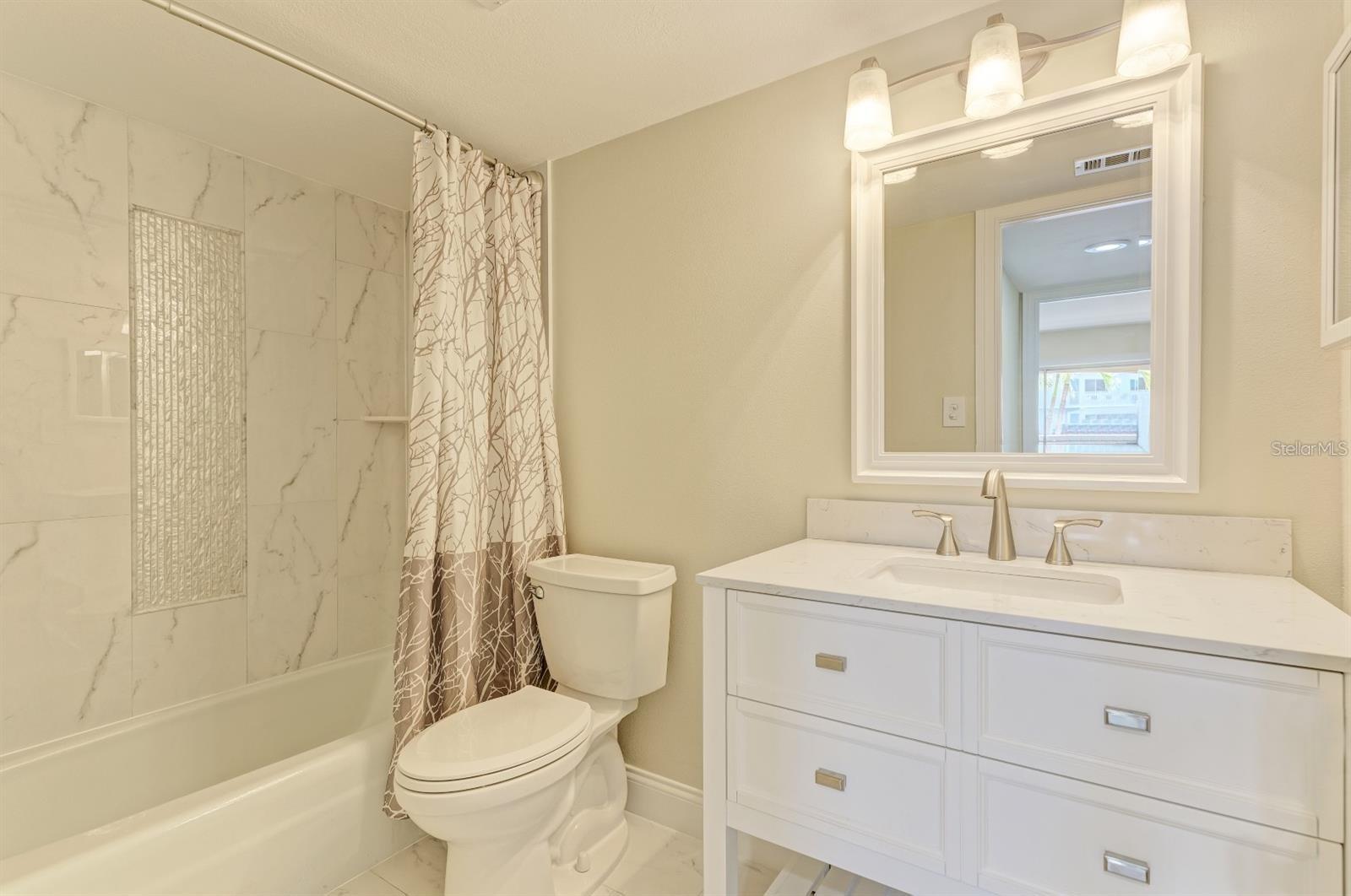 129 TYLER DR #101, SARASOTA, FL, 34236