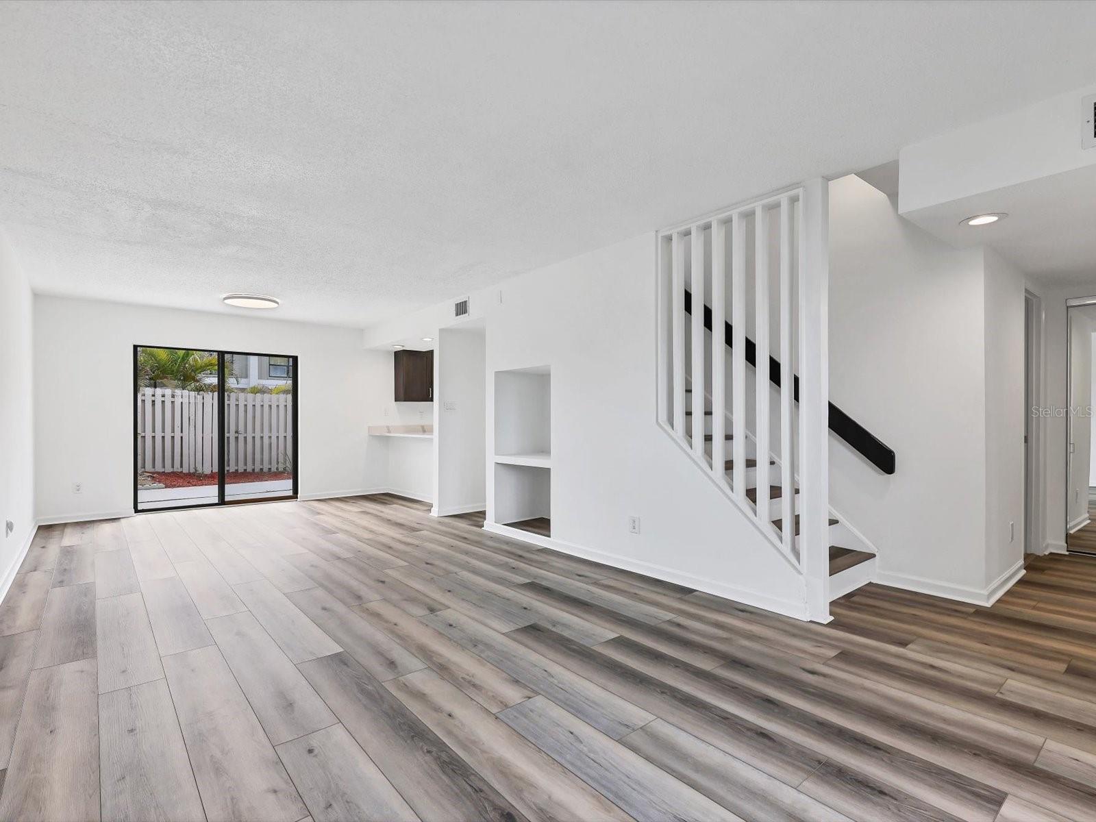 4001 BENEVA RD #401, SARASOTA, FL, 34233