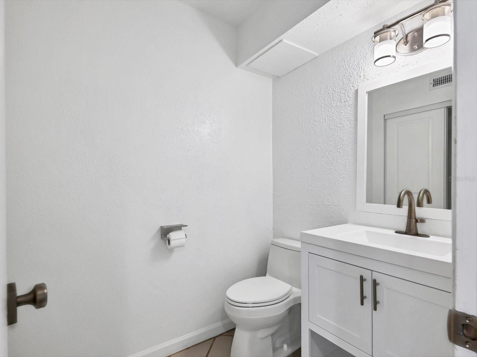 4001 BENEVA RD #401, SARASOTA, FL, 34233