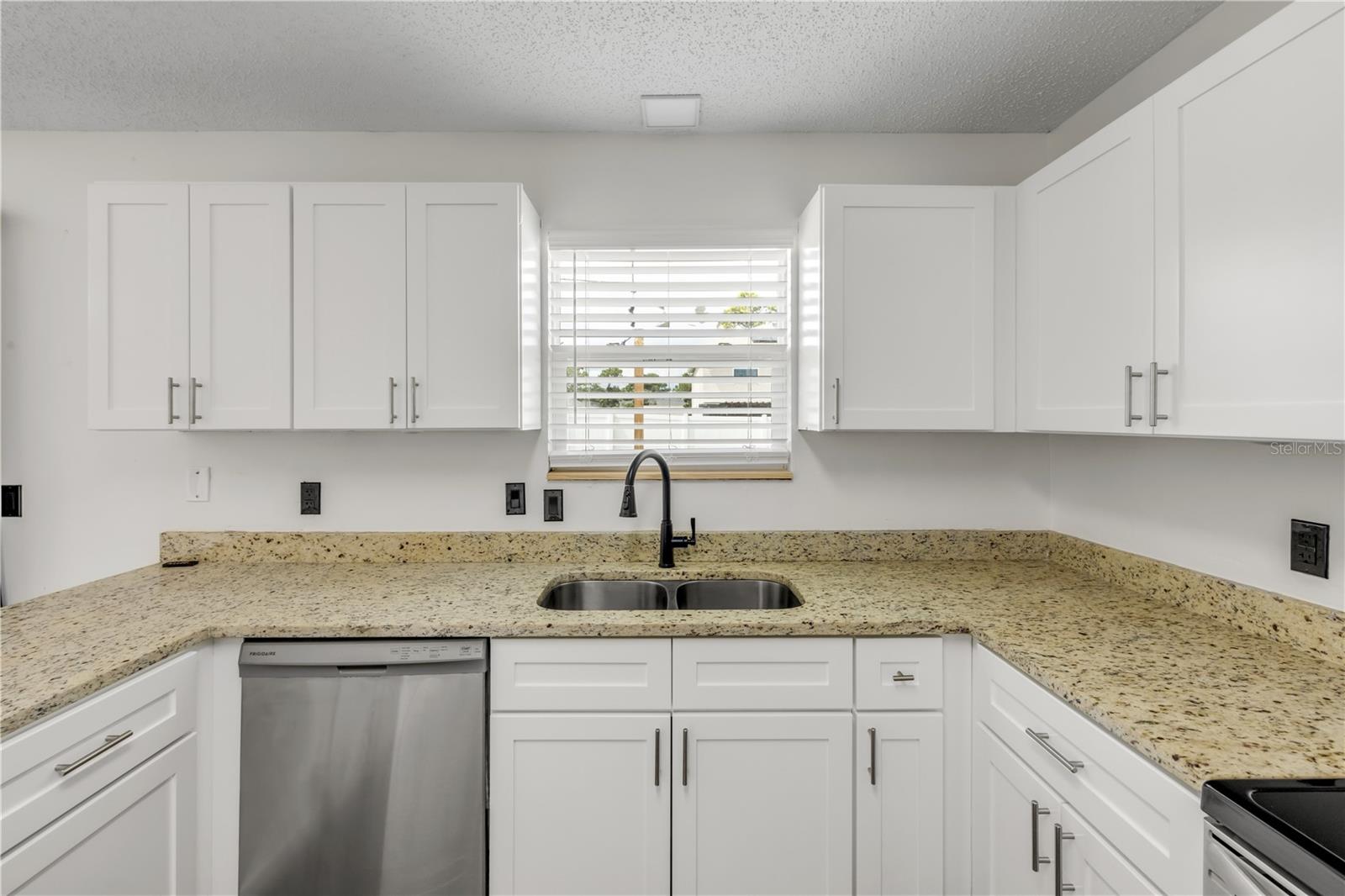 2726 EVERGREEN DR, EDGEWATER, FL, 32141