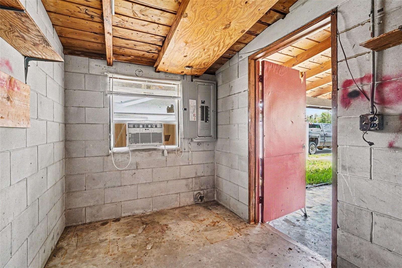 520 S ORANGE AVE, FORT MEADE, FL, 33841