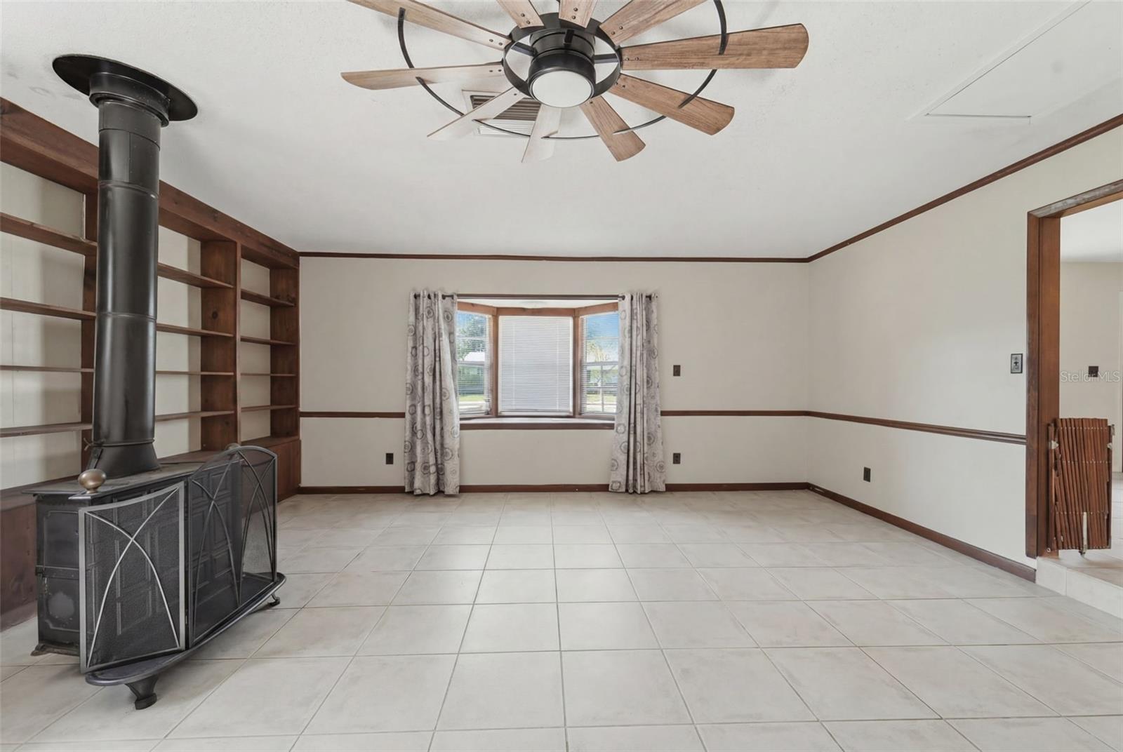 915 E MICHIGAN AVE, DELAND, FL, 32724
