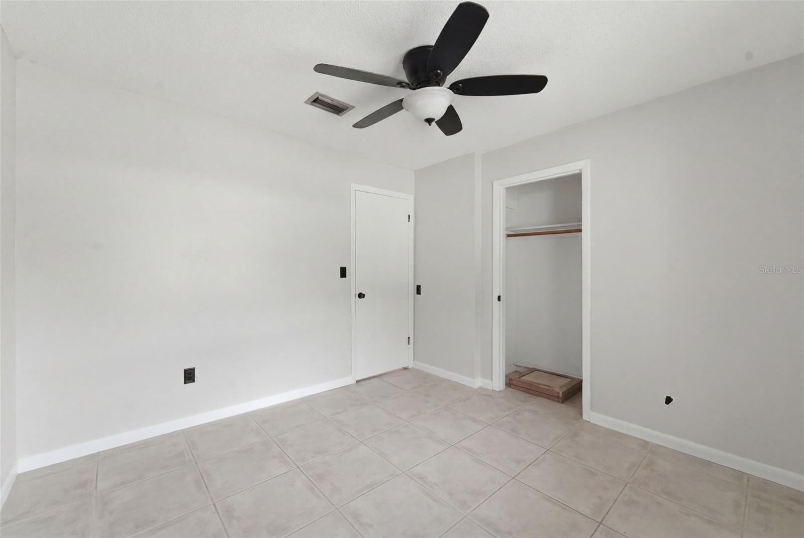 915 E MICHIGAN AVE, DELAND, FL, 32724