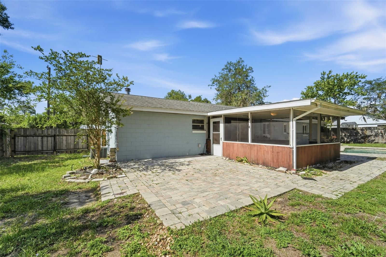 915 E MICHIGAN AVE, DELAND, FL, 32724