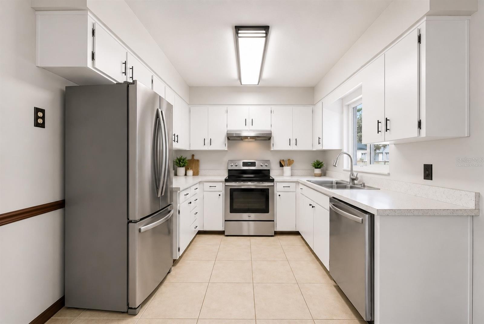 915 E MICHIGAN AVE, DELAND, FL, 32724