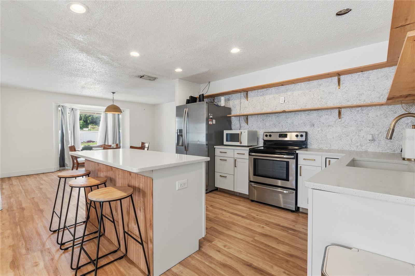 352 VAIL DR, WINTER HAVEN, FL, 33884