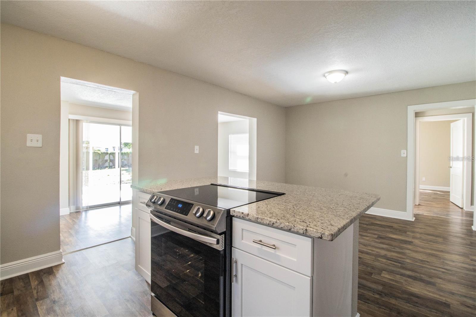 1851 E ELM RD, LAKELAND, FL, 33801