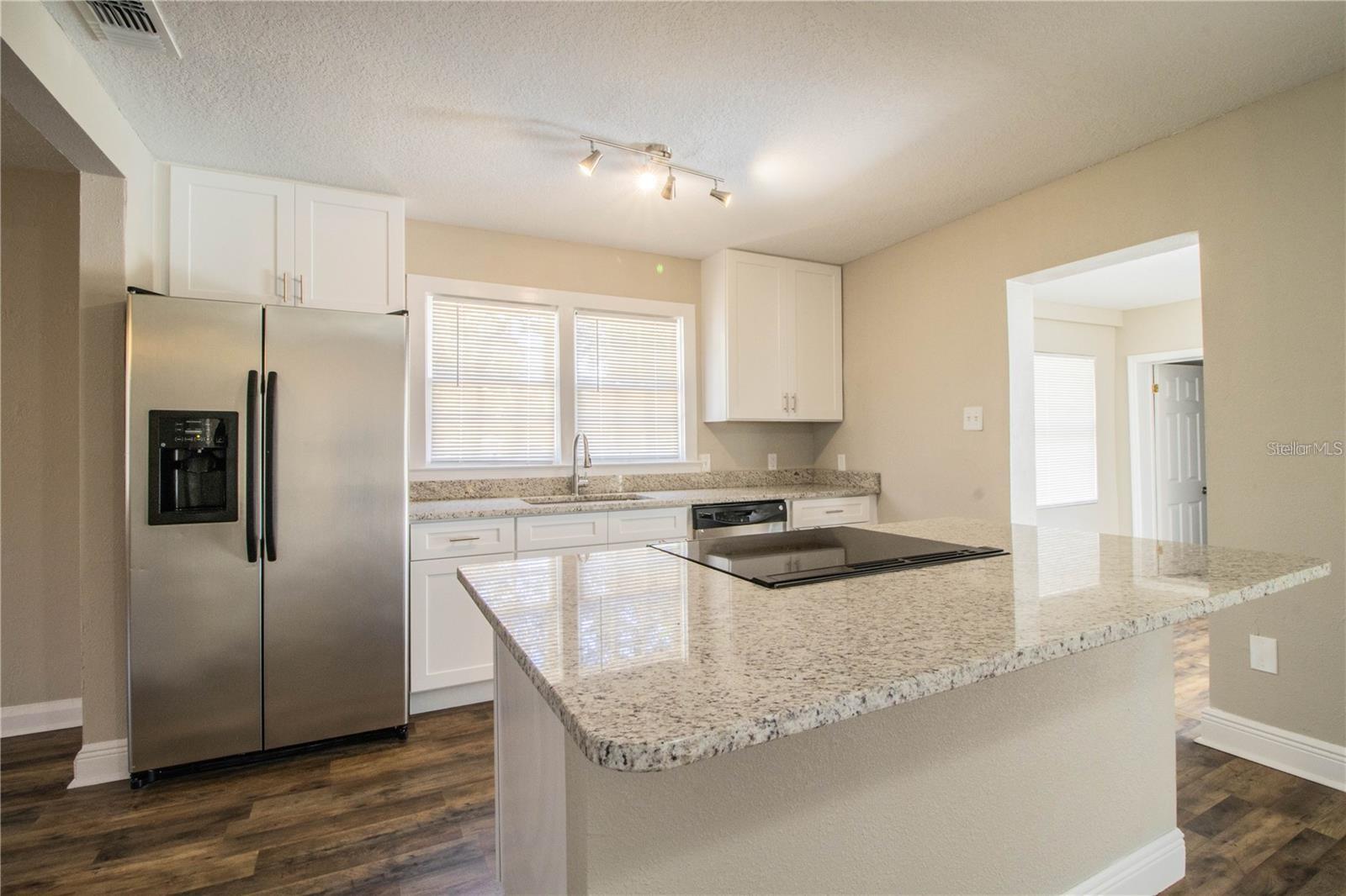 1851 E ELM RD, LAKELAND, FL, 33801
