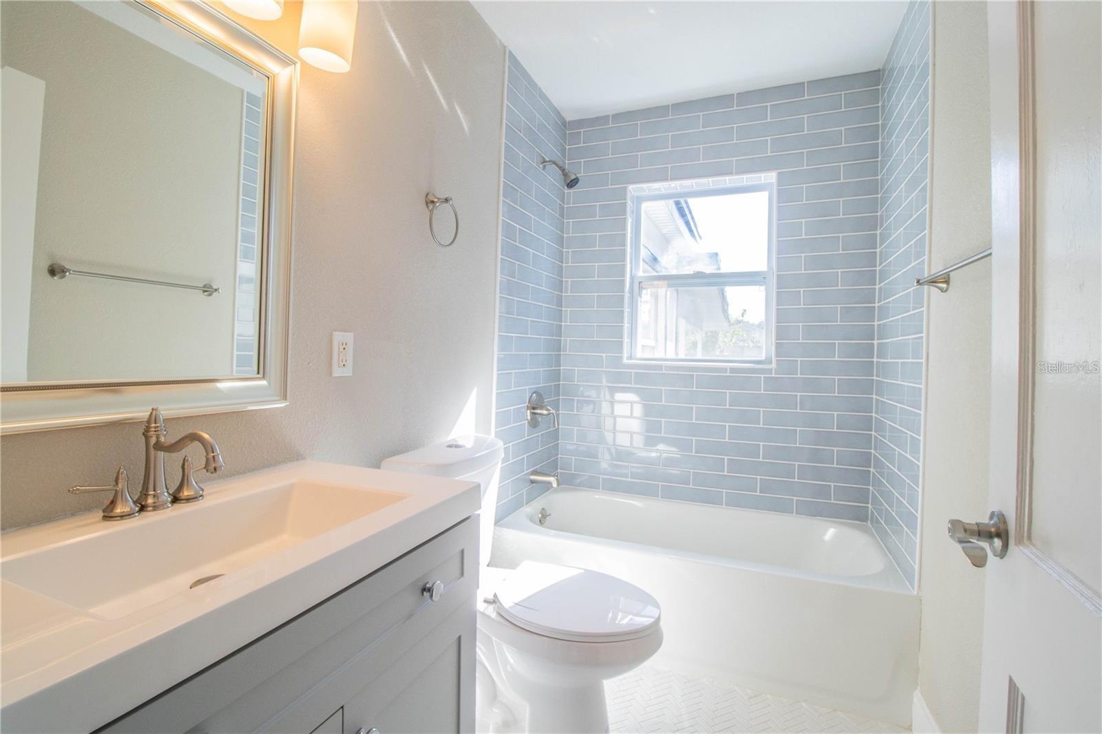 1851 E ELM RD, LAKELAND, FL, 33801