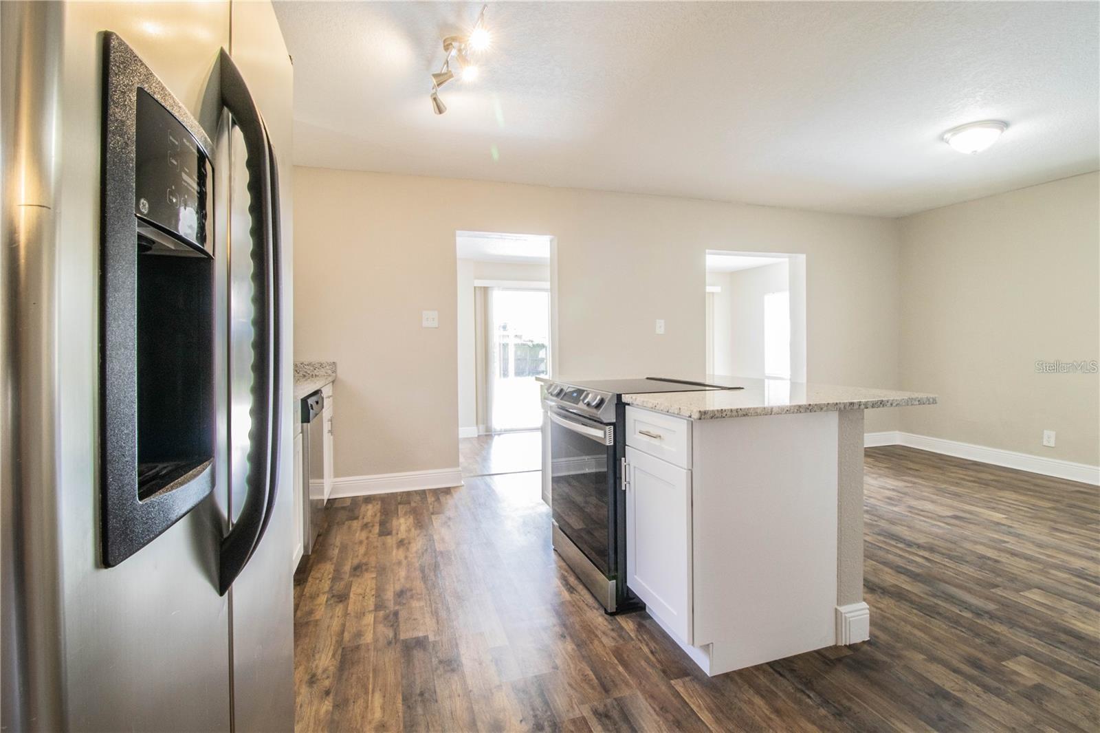 1851 E ELM RD, LAKELAND, FL, 33801
