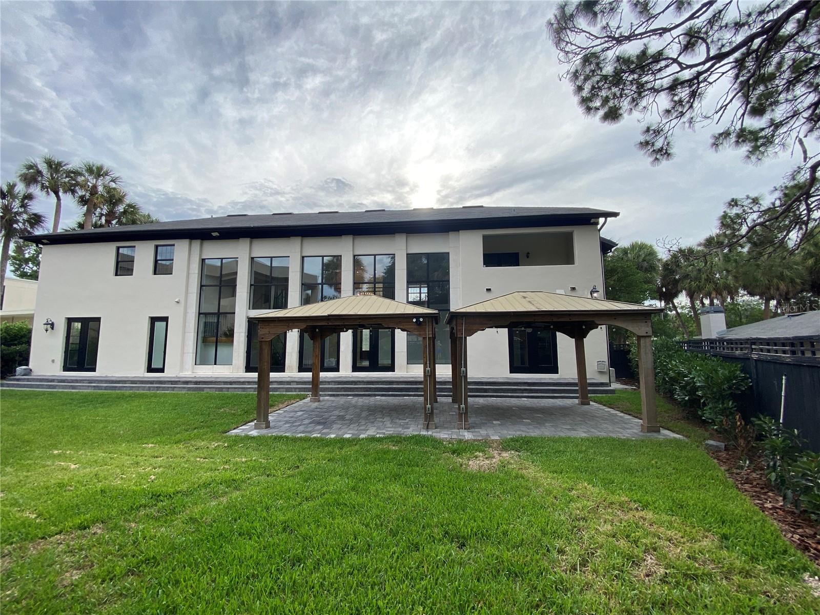 420 S ROYAL POINCIANA DR, TAMPA, FL, 33609