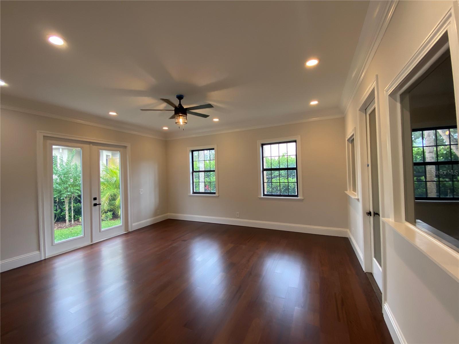 420 S ROYAL POINCIANA DR, TAMPA, FL, 33609