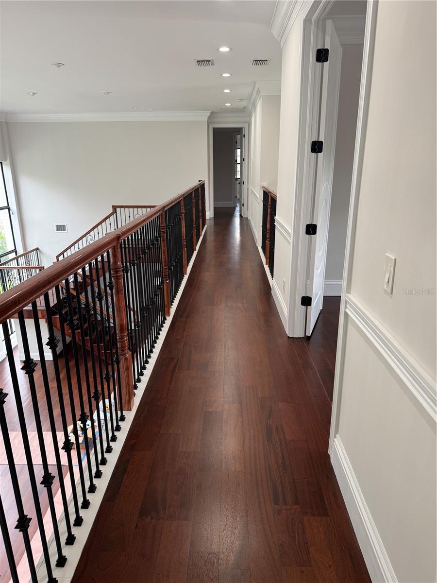 420 S ROYAL POINCIANA DR, TAMPA, FL, 33609