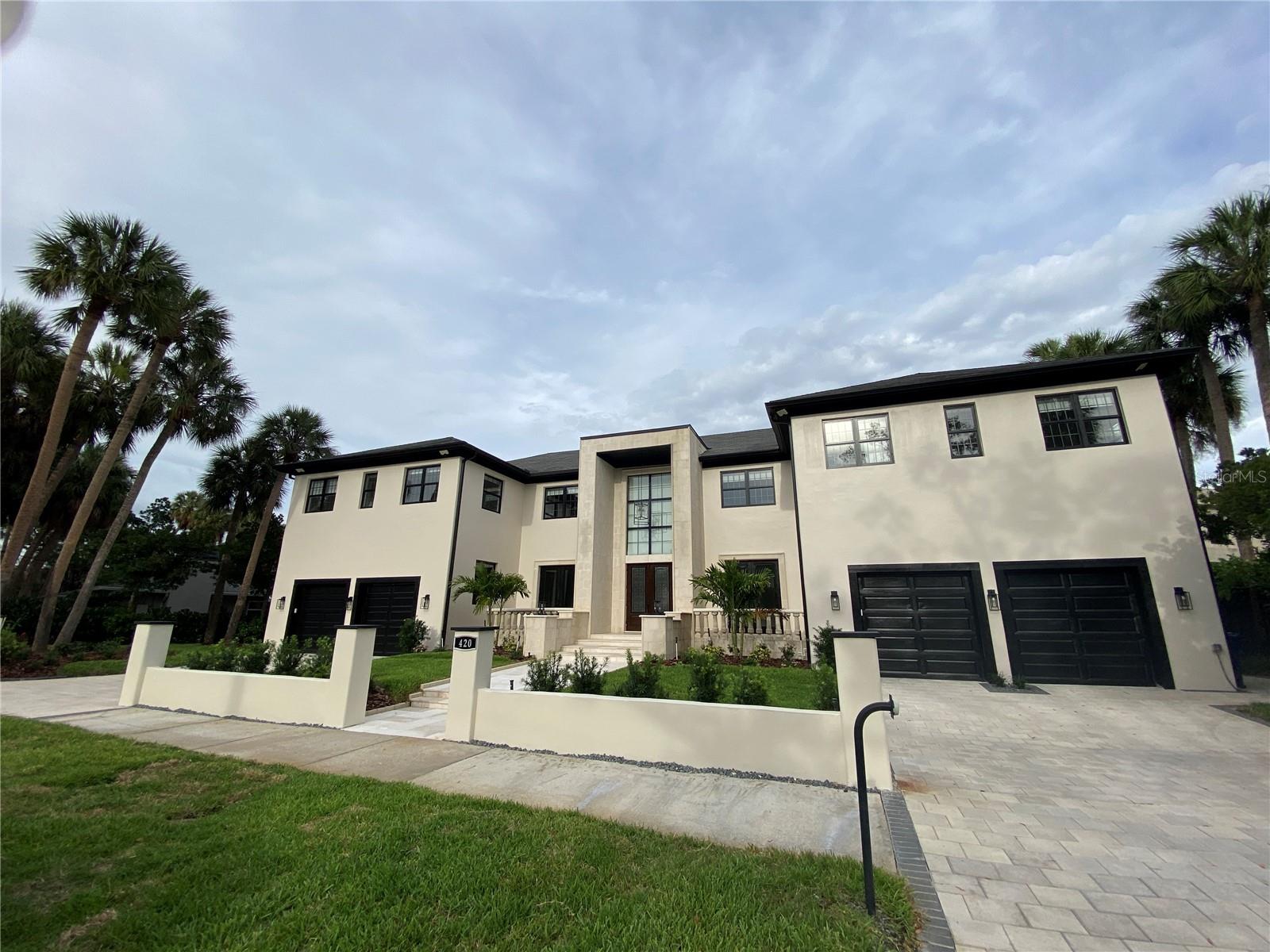 420 S ROYAL POINCIANA DR, TAMPA, FL, 33609