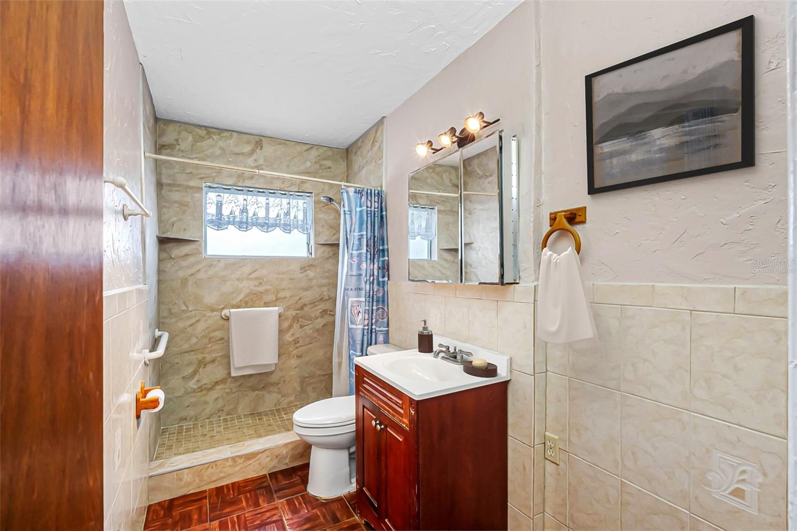 126 W GRAPEFRUIT CIR, CLEARWATER, FL, 33759
