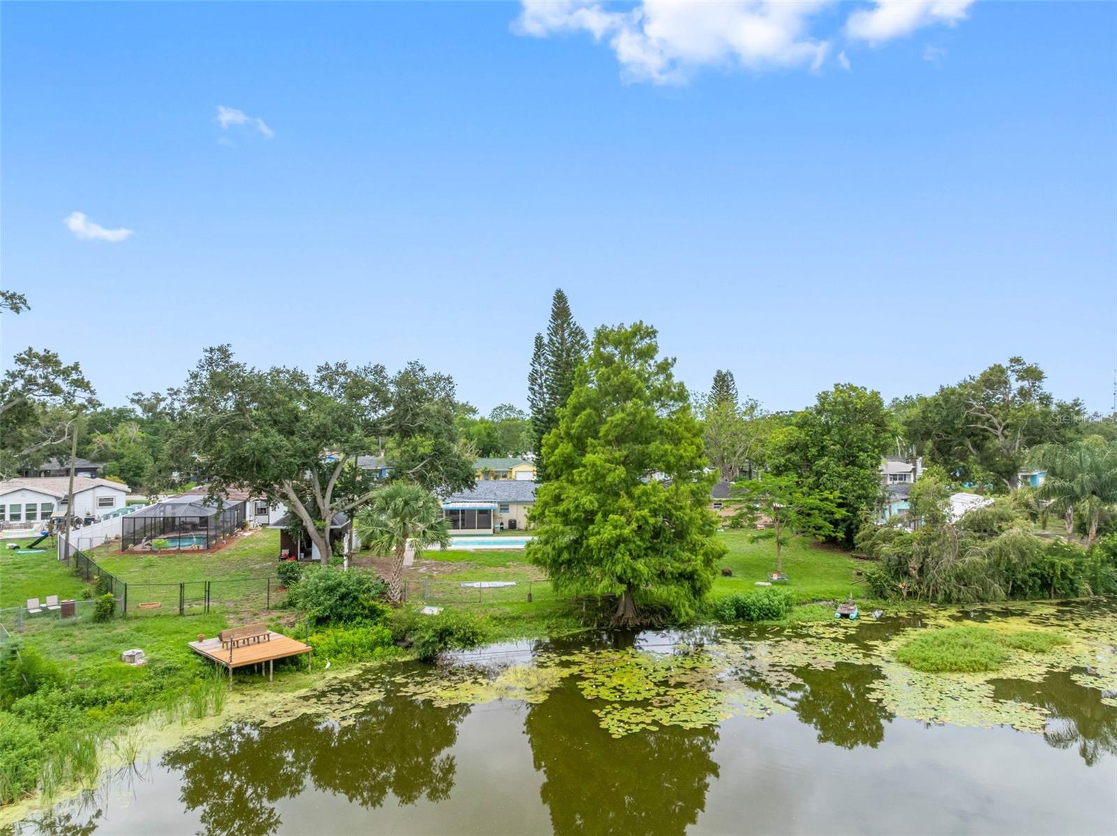 126 W GRAPEFRUIT CIR, CLEARWATER, FL, 33759
