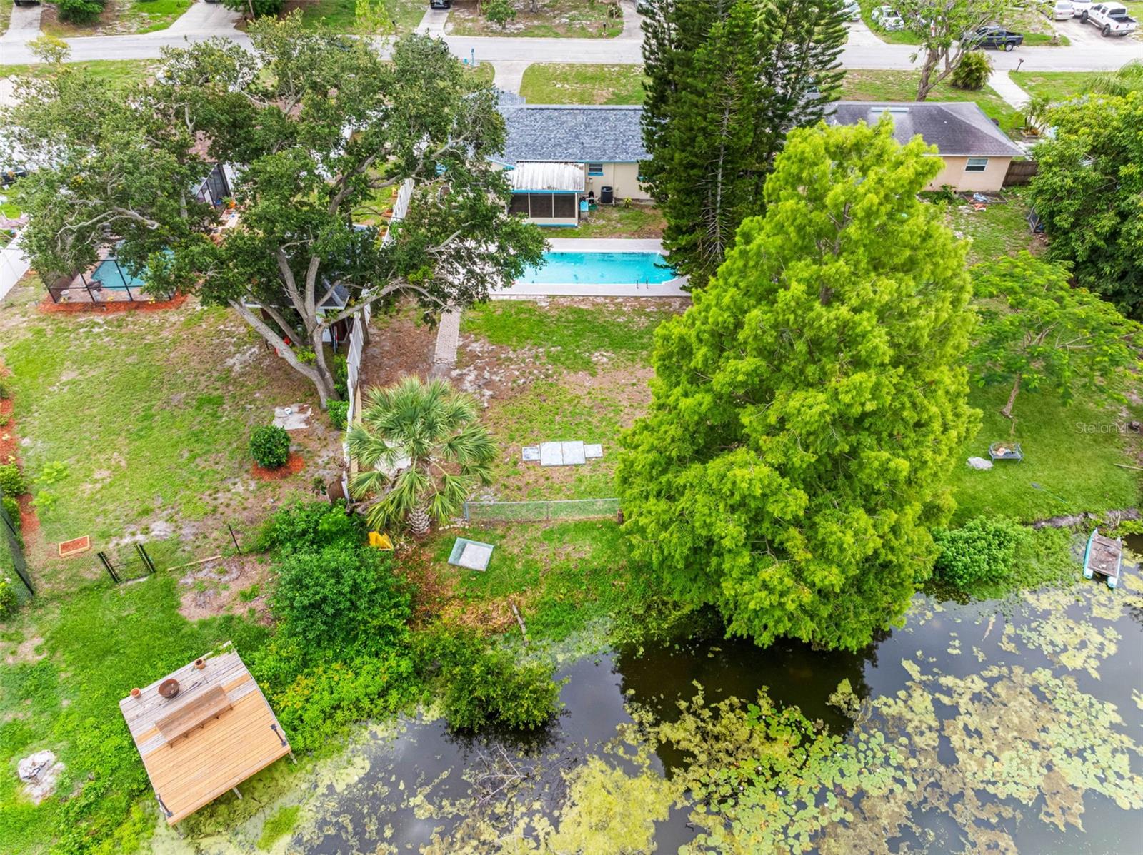 126 W GRAPEFRUIT CIR, CLEARWATER, FL, 33759
