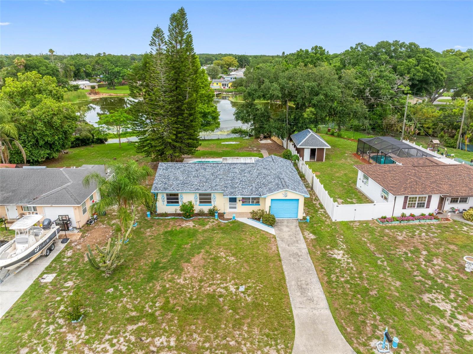 126 W GRAPEFRUIT CIR, CLEARWATER, FL, 33759