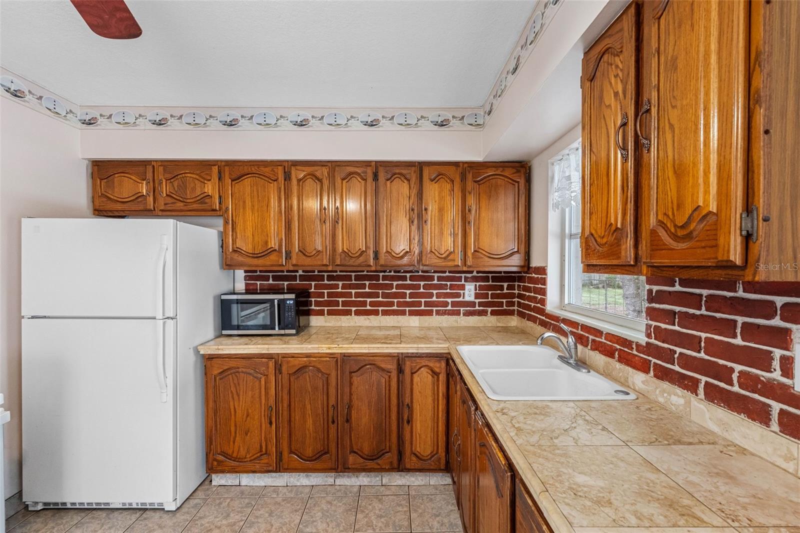 126 W GRAPEFRUIT CIR, CLEARWATER, FL, 33759