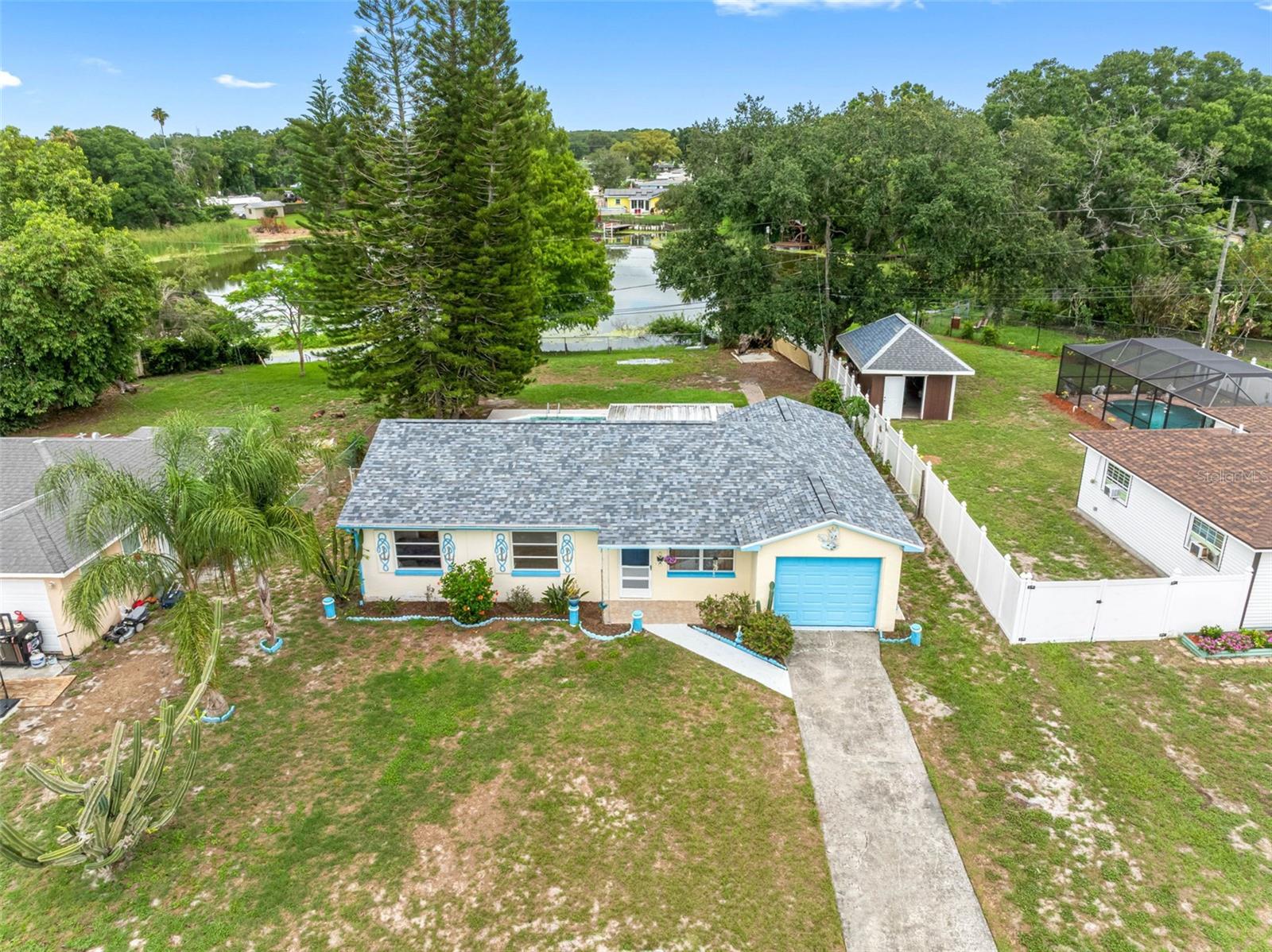 126 W GRAPEFRUIT CIR, CLEARWATER, FL, 33759
