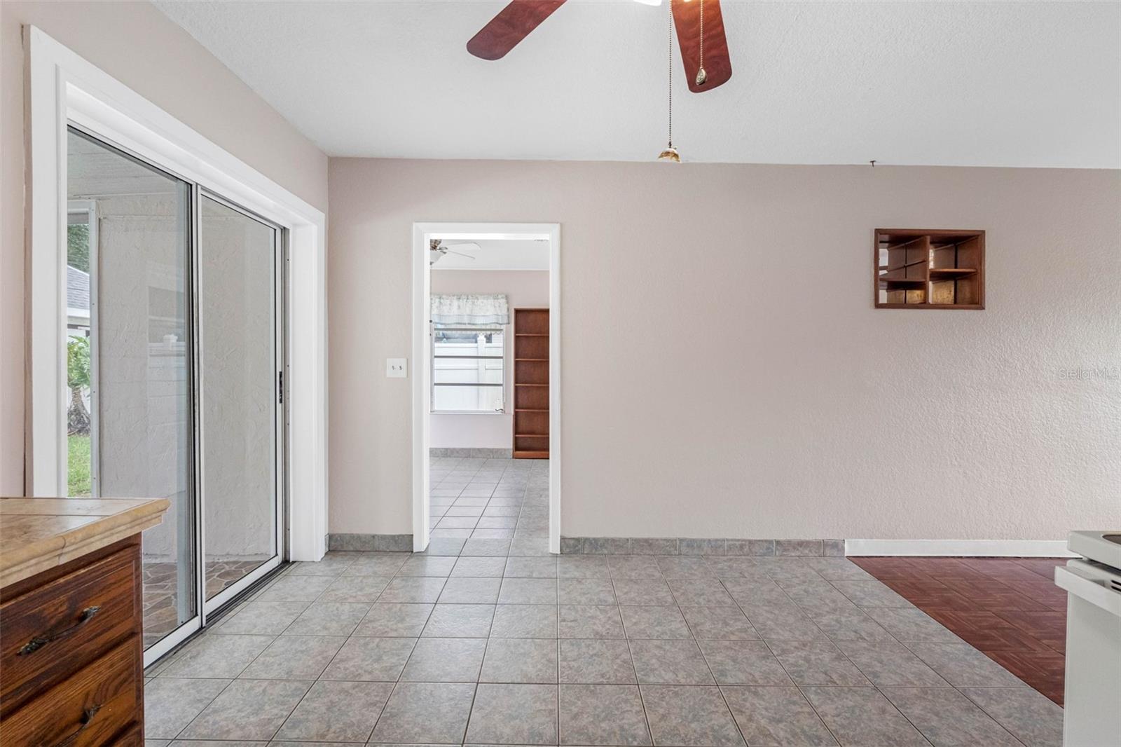 126 W GRAPEFRUIT CIR, CLEARWATER, FL, 33759