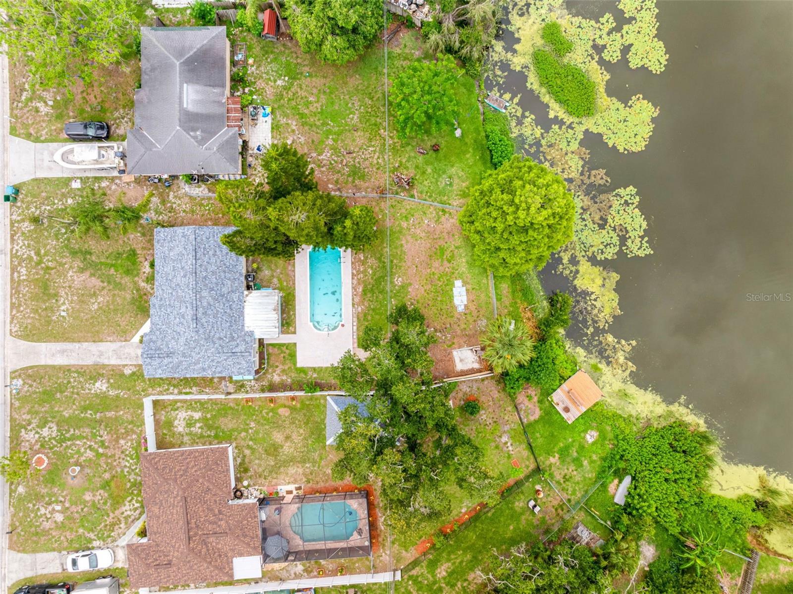 126 W GRAPEFRUIT CIR, CLEARWATER, FL, 33759