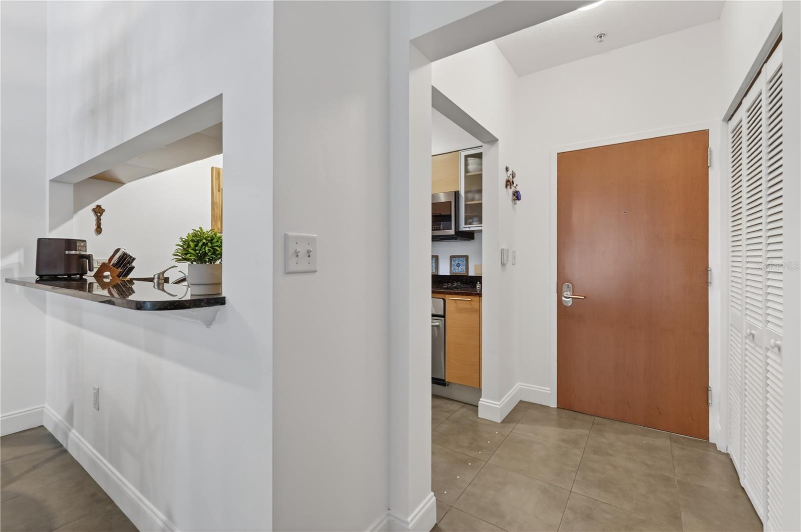 31 SE 5TH ST #203, MIAMI, FL, 33131