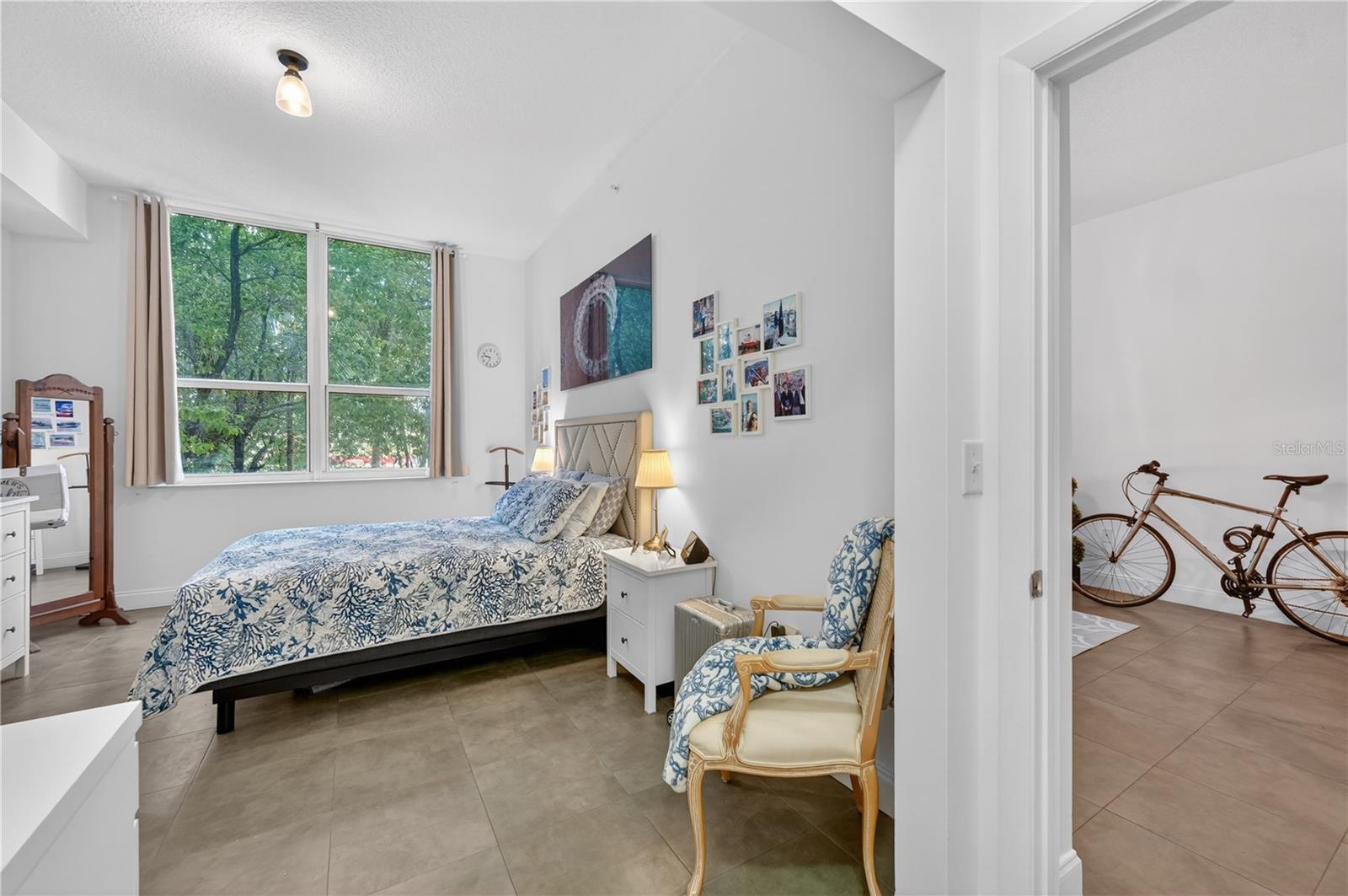 31 SE 5TH ST #203, MIAMI, FL, 33131
