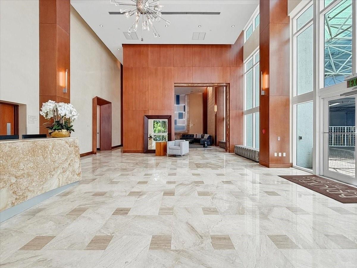 31 SE 5TH ST #203, MIAMI, FL, 33131