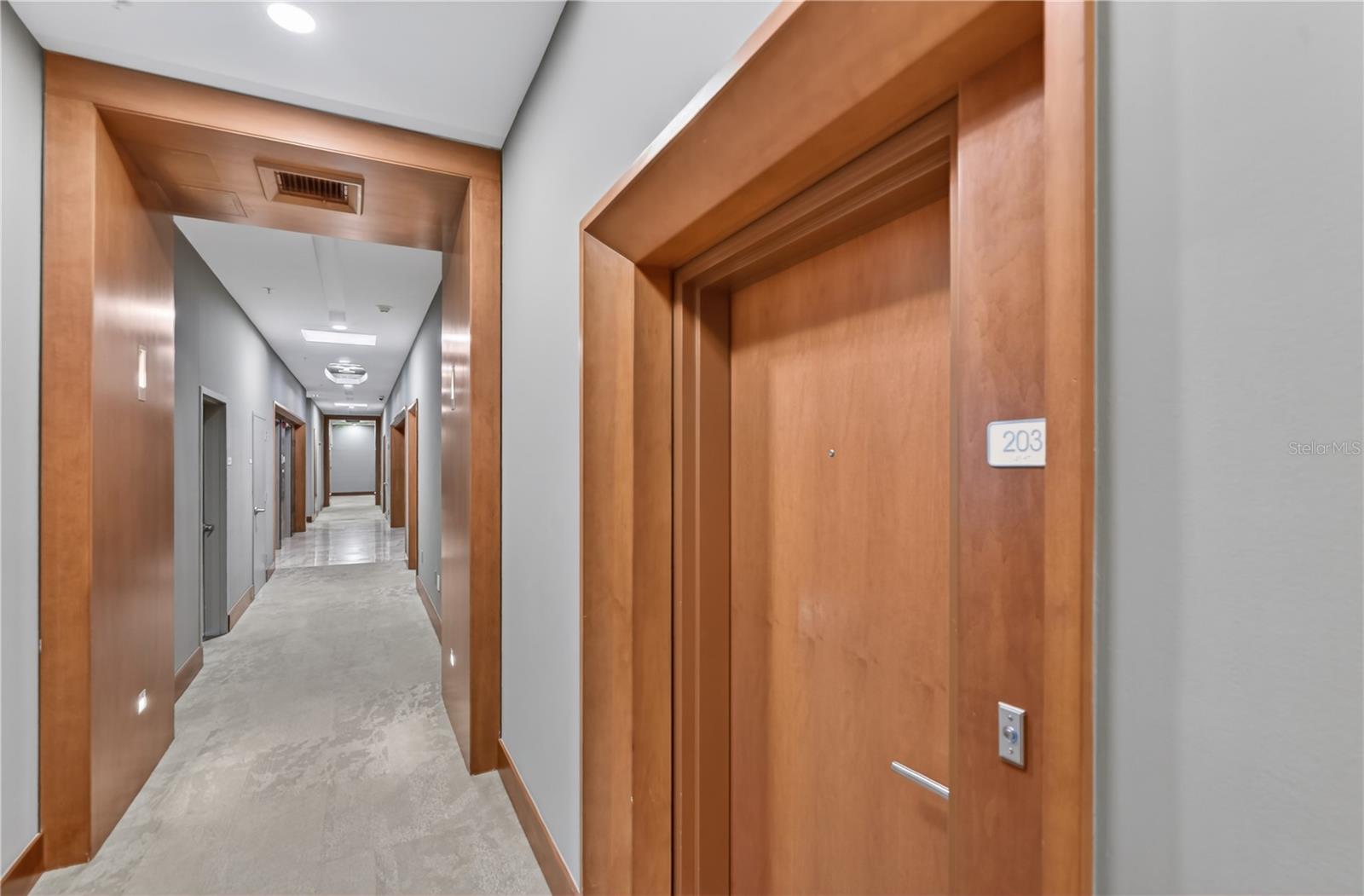 31 SE 5TH ST #203, MIAMI, FL, 33131
