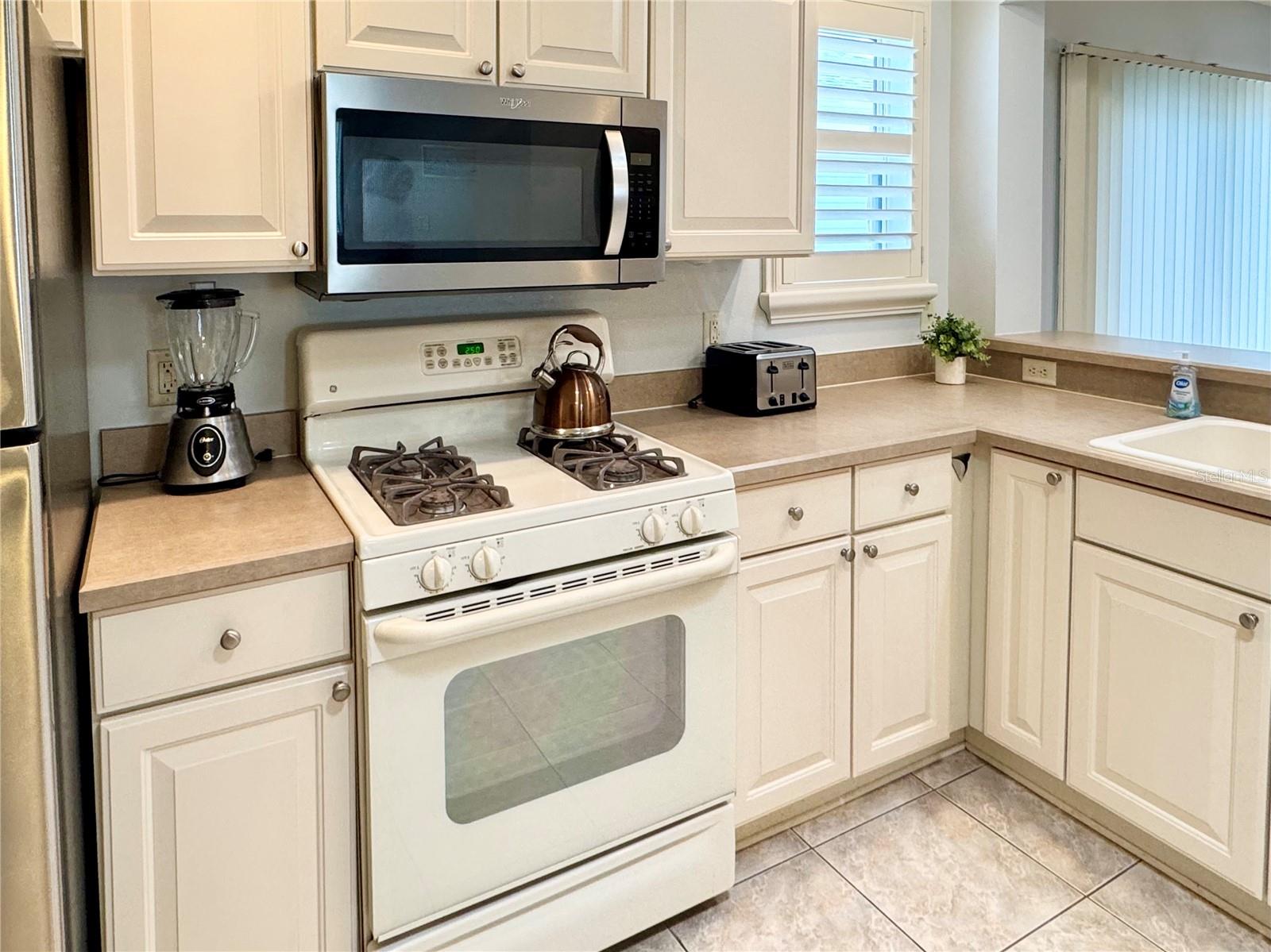 2090 INVERNESS PL, THE VILLAGES, FL, 32162