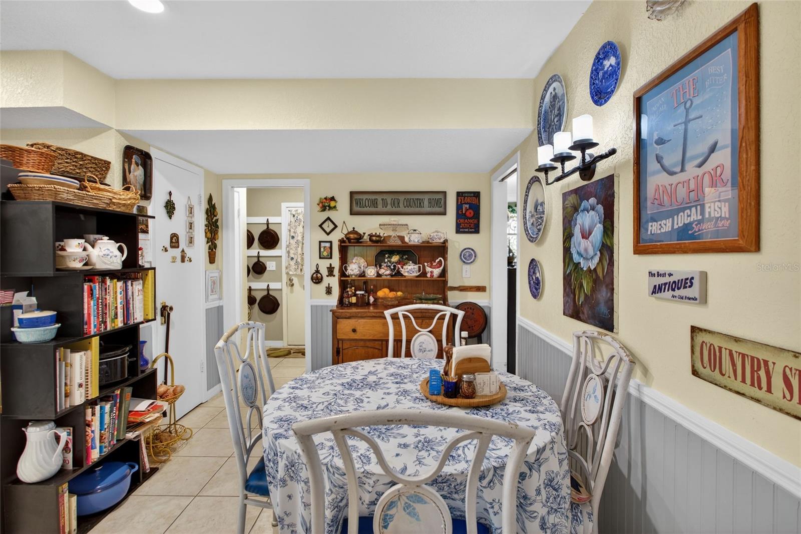 1411 JACOBSON CIR, SUN CITY CENTER, FL, 33573