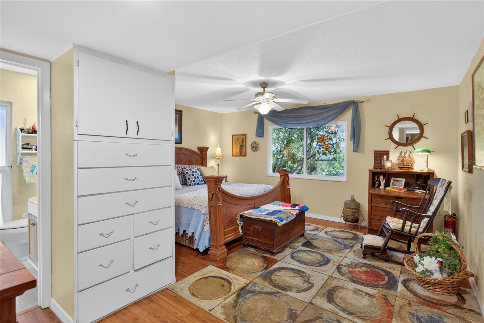 1411 JACOBSON CIR, SUN CITY CENTER, FL, 33573