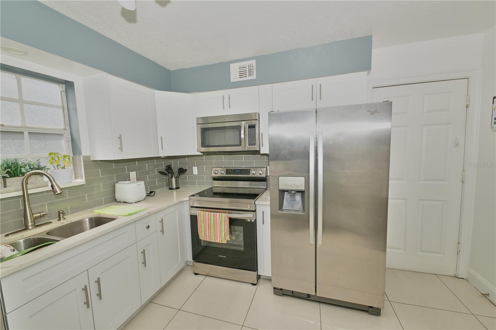 7305 VICTORIA CIR #202, ORLANDO, FL, 32835
