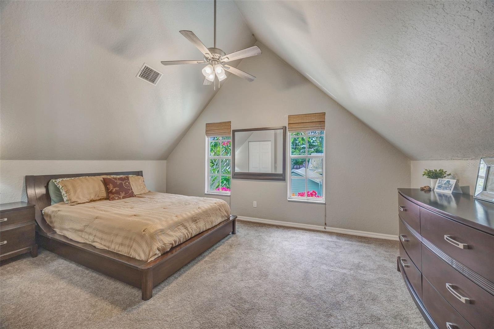 852 35TH AVE N, ST PETERSBURG, FL, 33704