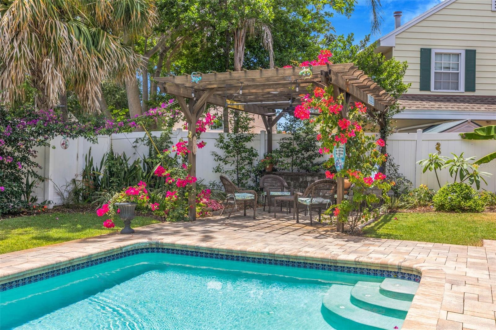 852 35TH AVE N, ST PETERSBURG, FL, 33704