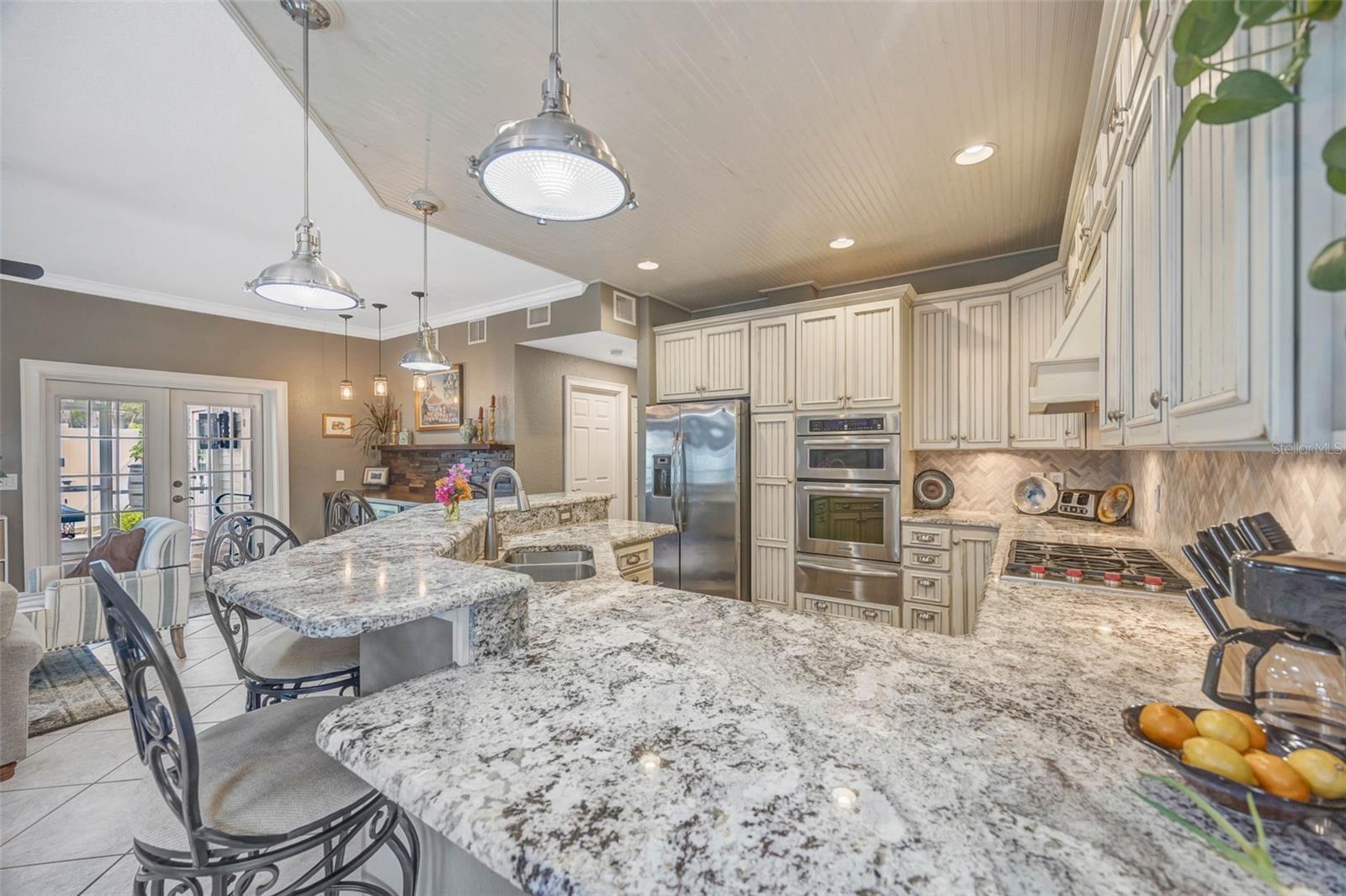 852 35TH AVE N, ST PETERSBURG, FL, 33704
