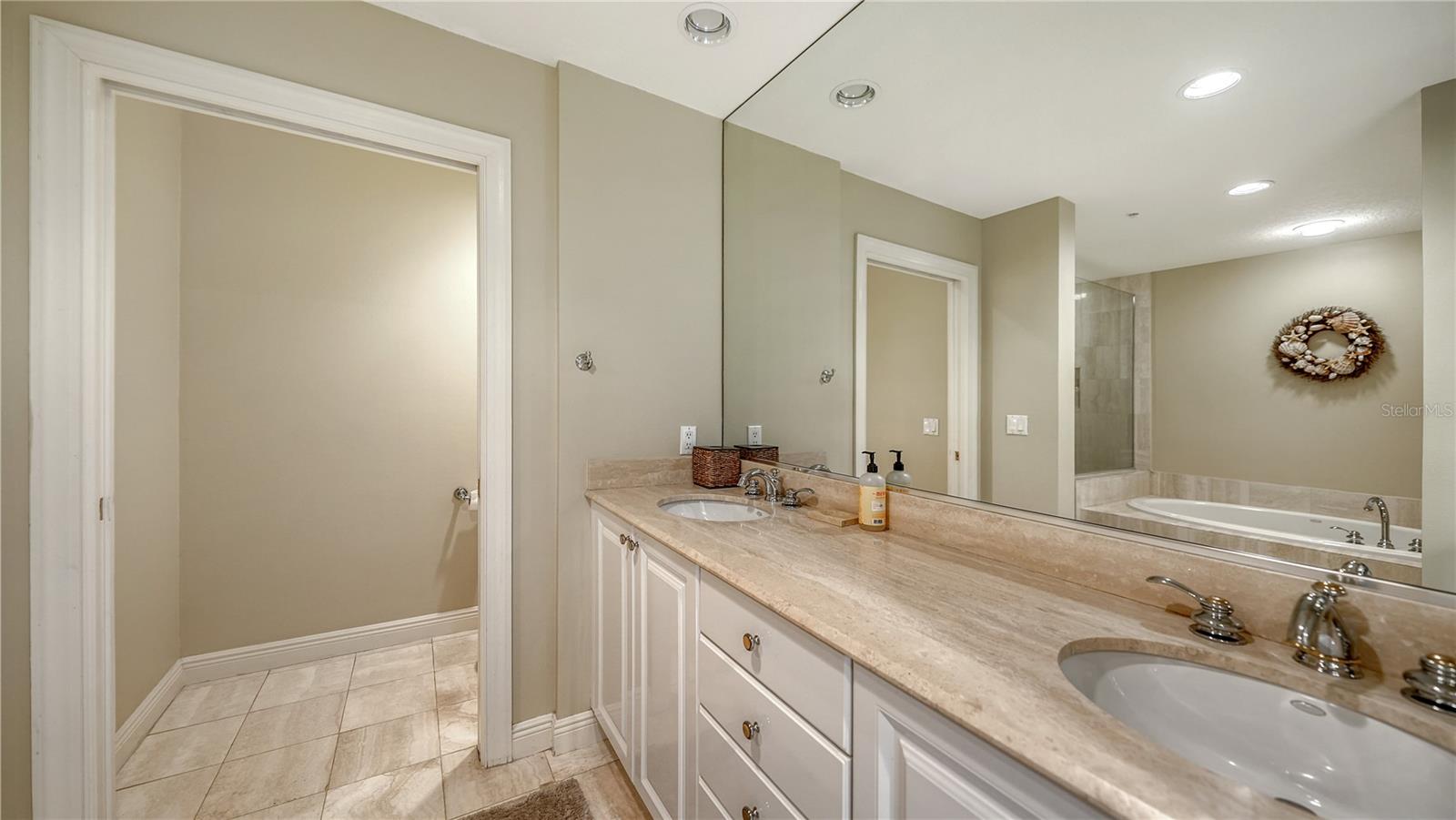 1308 OLD STICKNEY POINT RD #W32, SARASOTA, FL, 34242