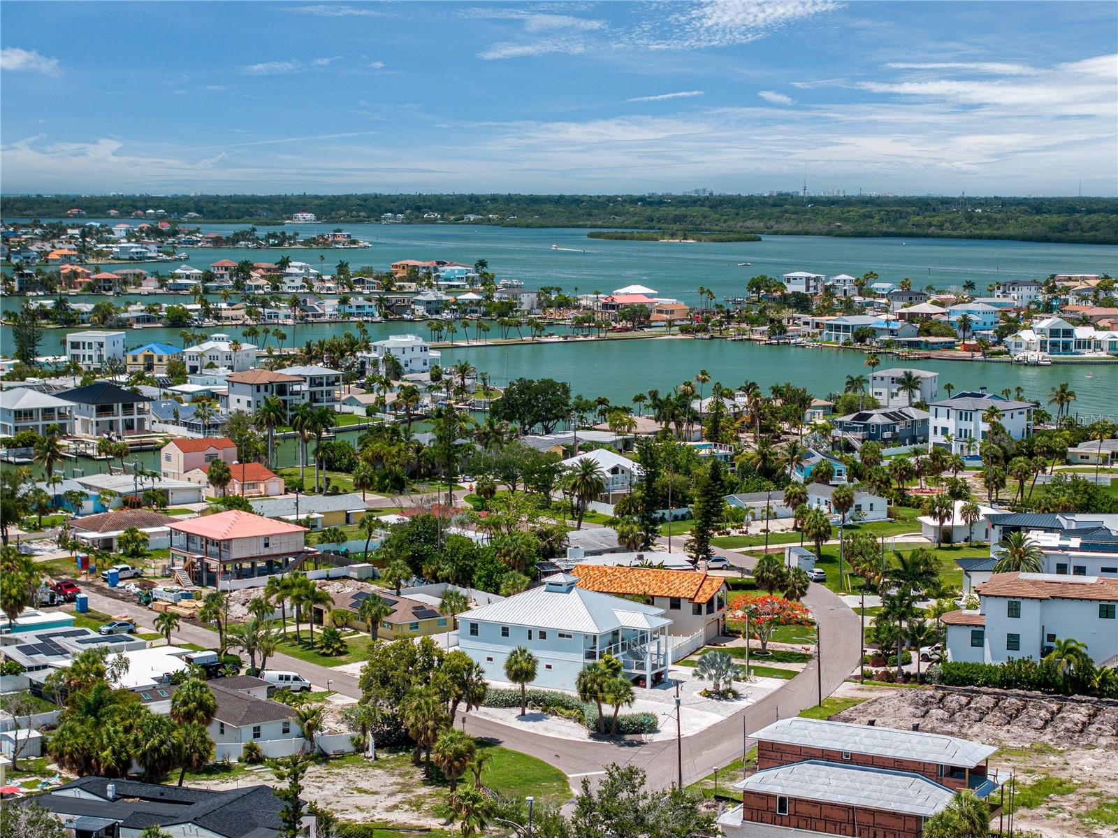 15808 REDINGTON DR, REDINGTON BEACH, FL, 33708