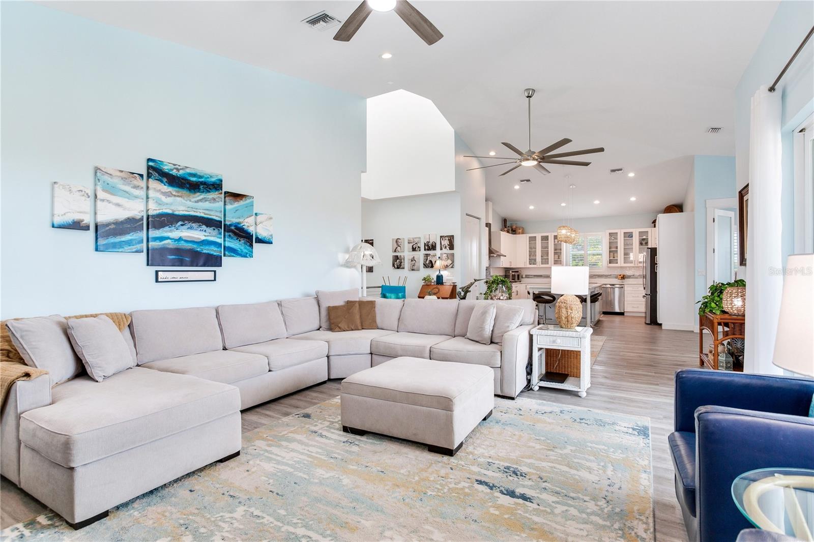 15808 REDINGTON DR, REDINGTON BEACH, FL, 33708