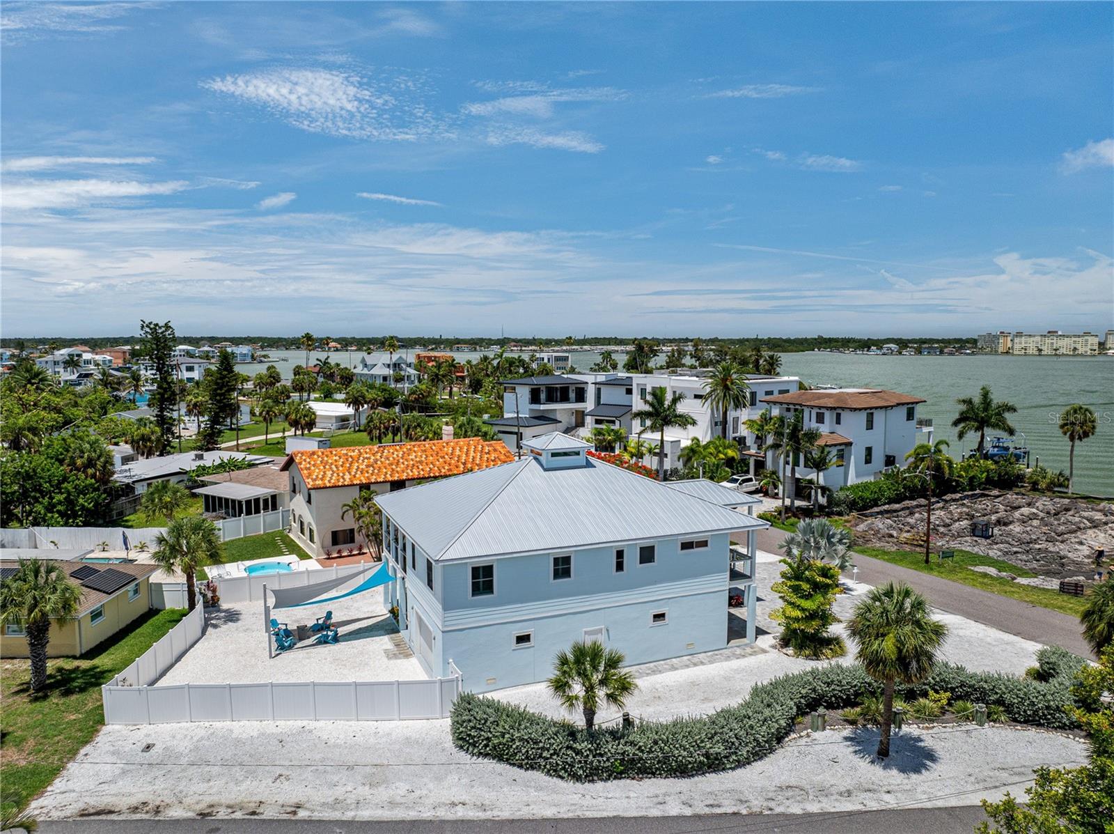 15808 REDINGTON DR, REDINGTON BEACH, FL, 33708