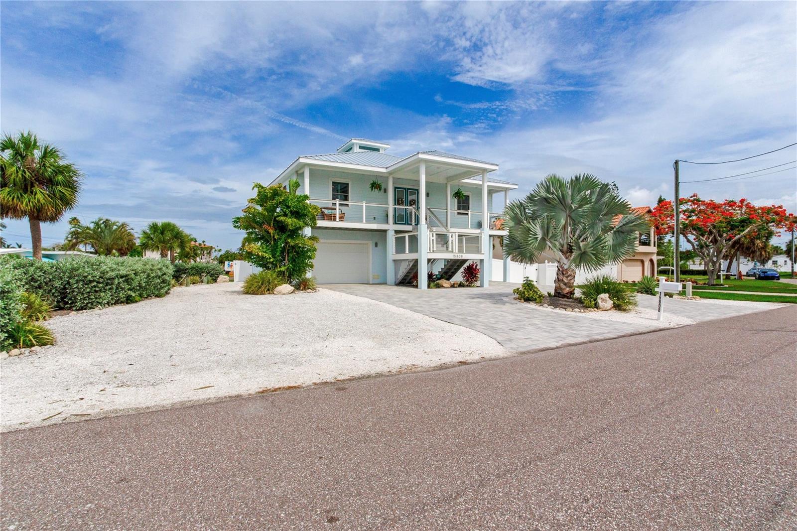 15808 REDINGTON DR, REDINGTON BEACH, FL, 33708