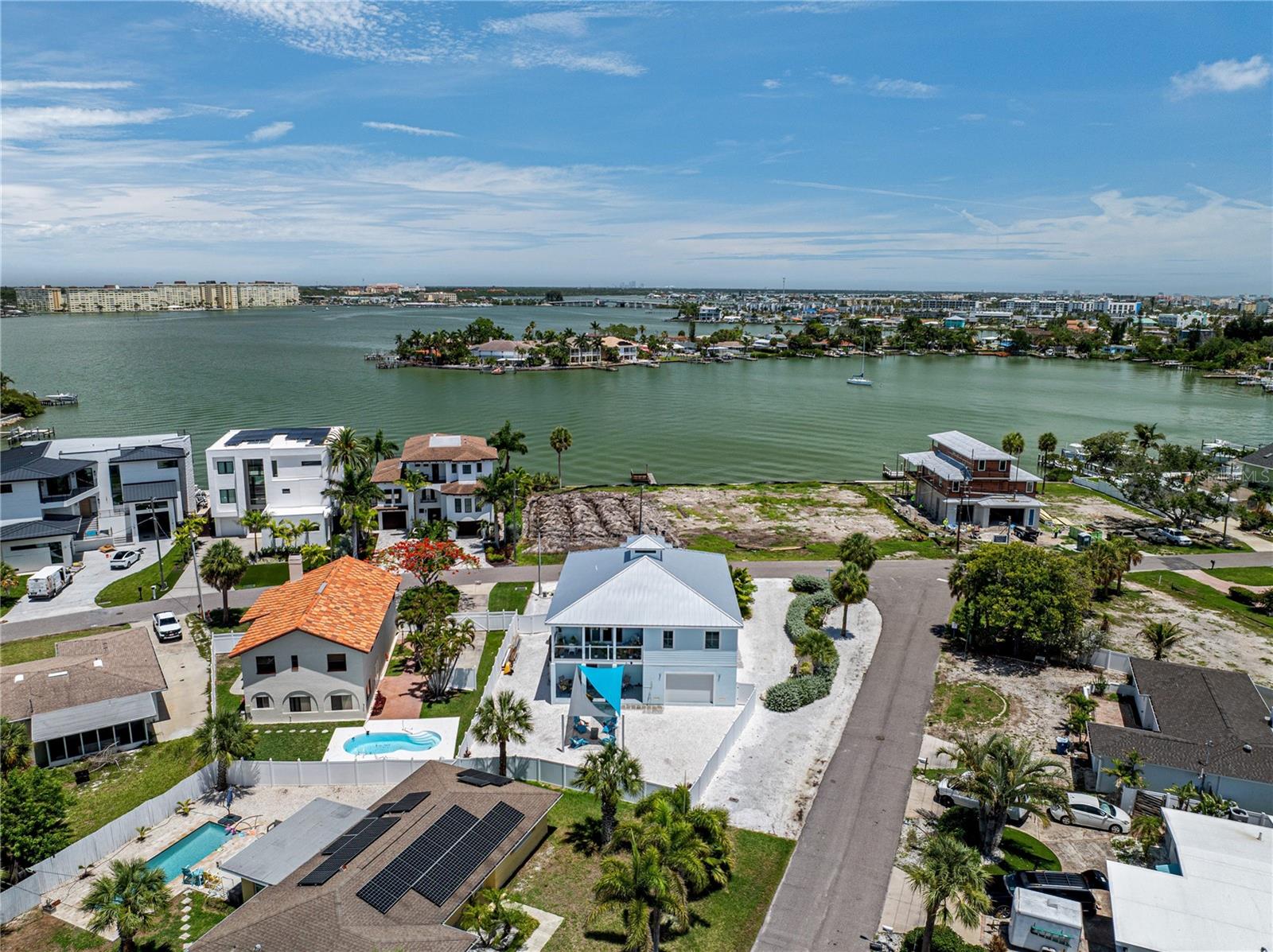 15808 REDINGTON DR, REDINGTON BEACH, FL, 33708