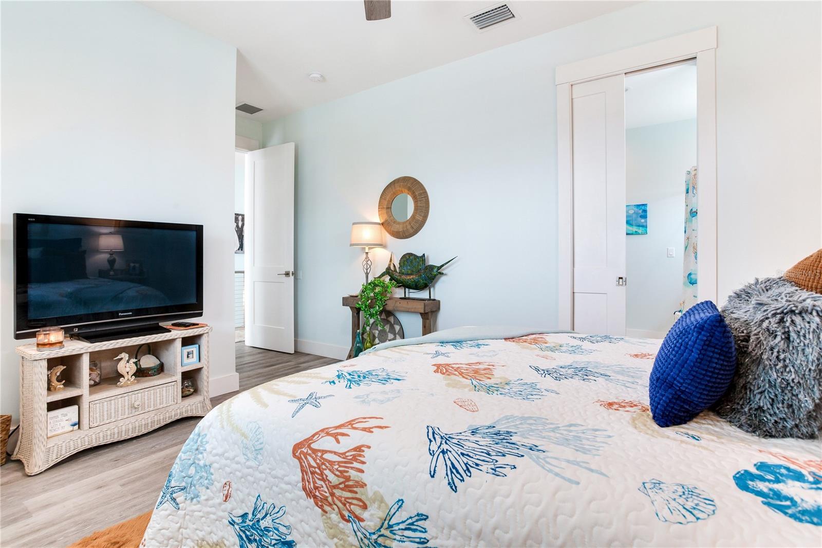 15808 REDINGTON DR, REDINGTON BEACH, FL, 33708