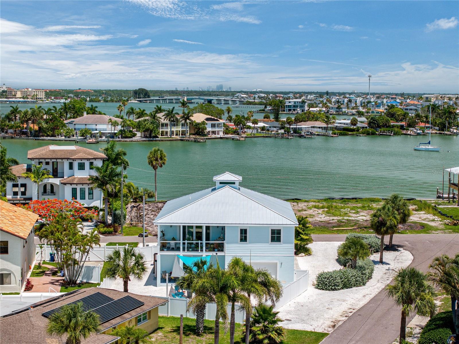 15808 REDINGTON DR, REDINGTON BEACH, FL, 33708