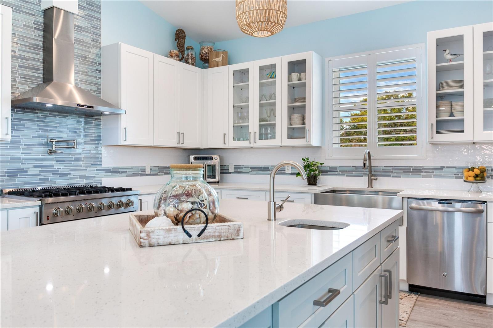 15808 REDINGTON DR, REDINGTON BEACH, FL, 33708