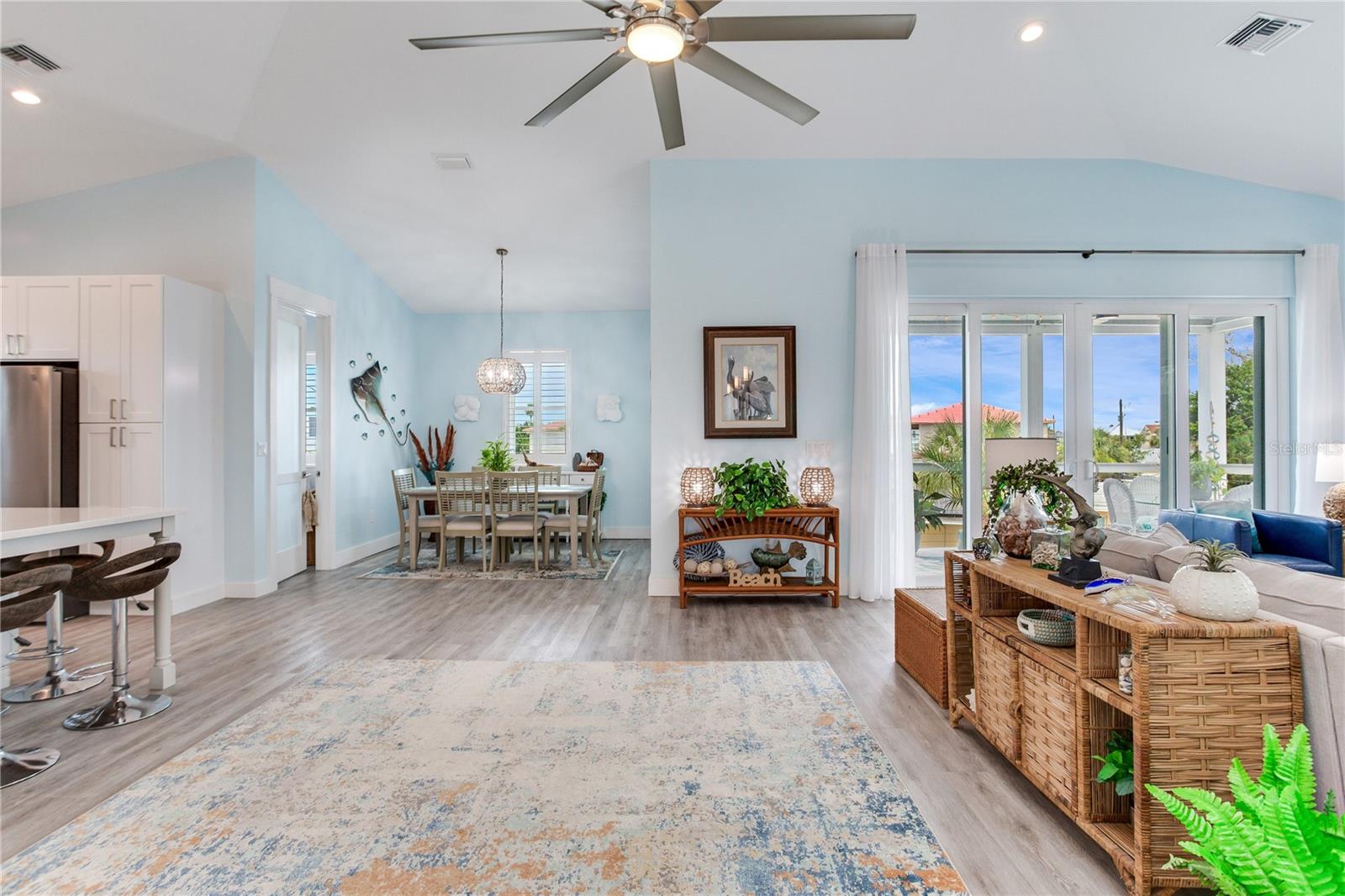 15808 REDINGTON DR, REDINGTON BEACH, FL, 33708